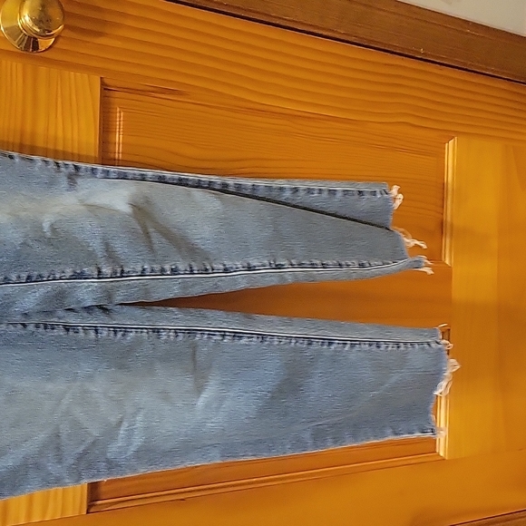 Adorable Universal Thread overalls - Picture 4 of 6